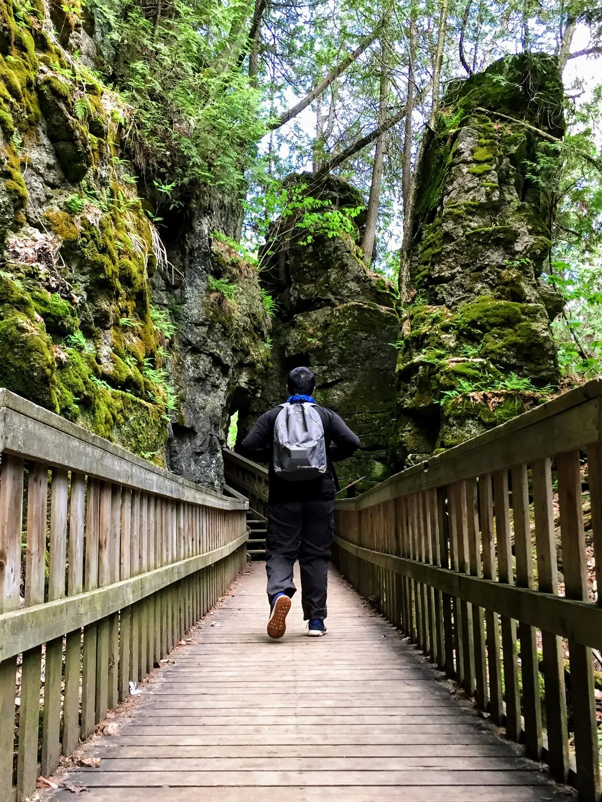 Mono Cliffs