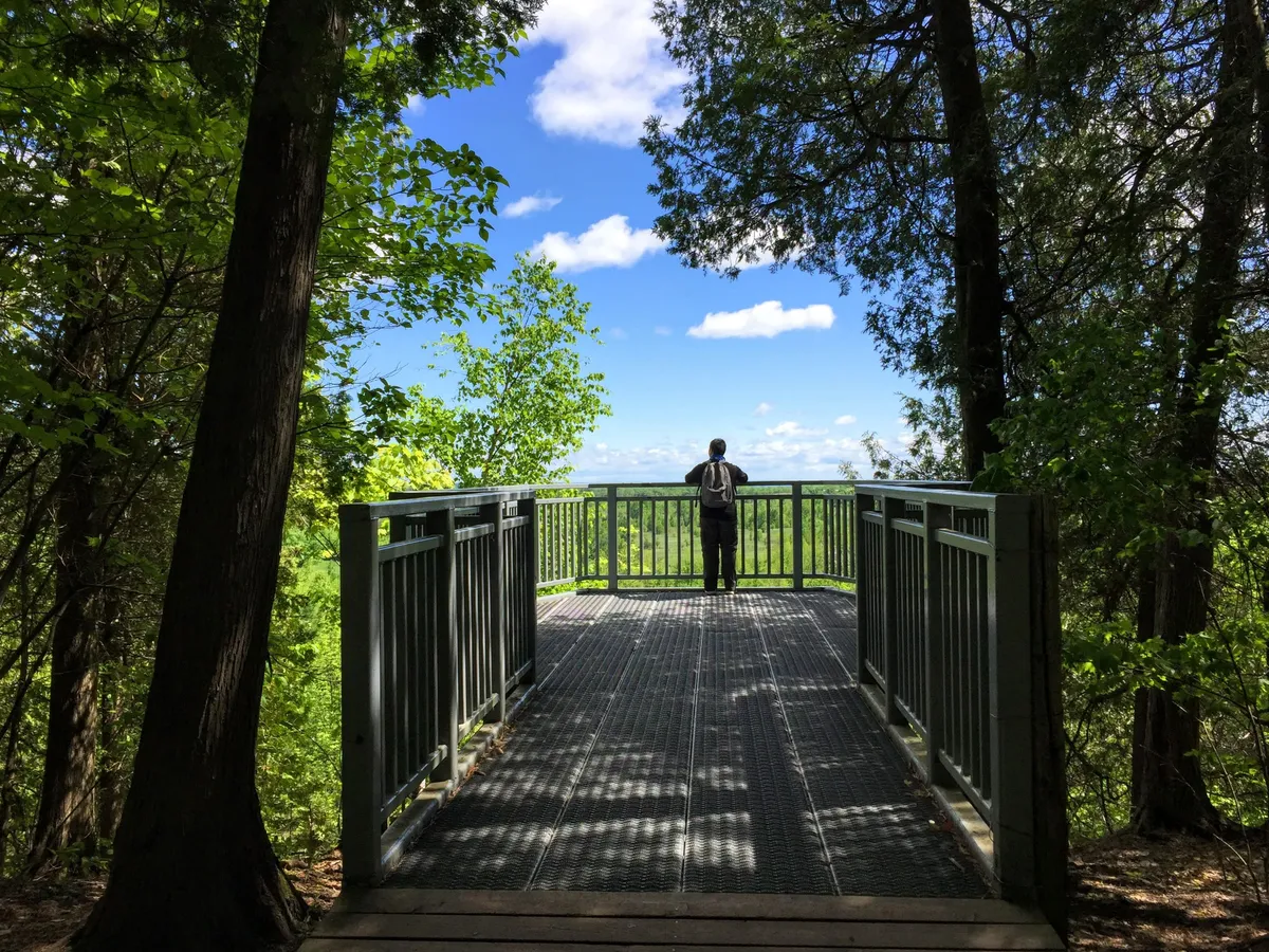 Mono Cliffs